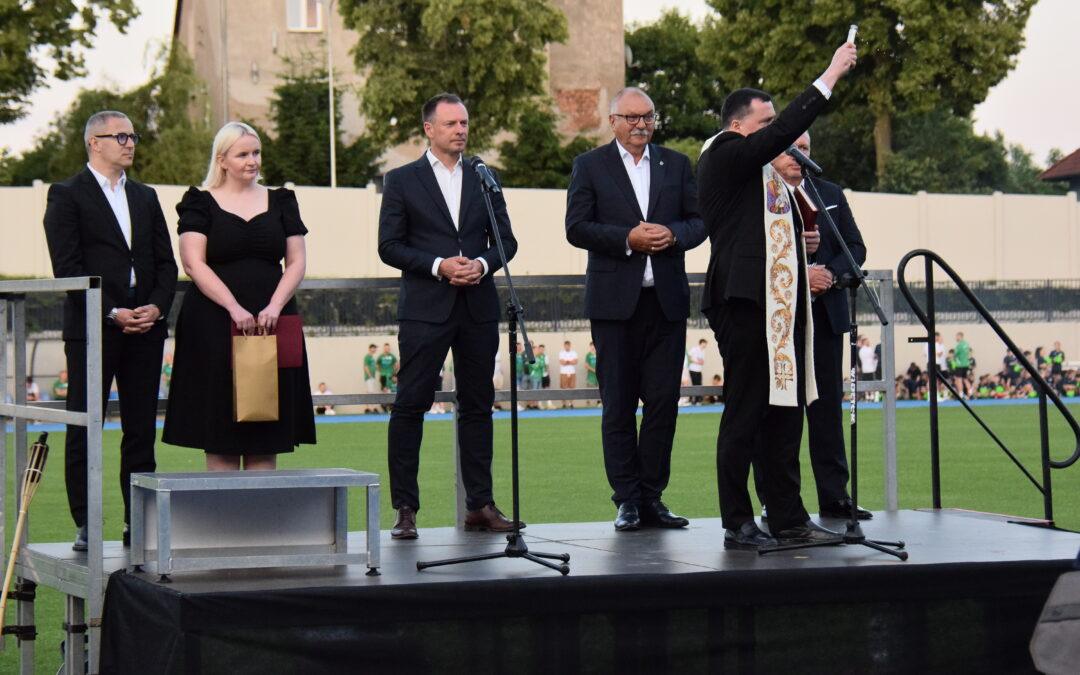 Z Bożym błogosławieństwem na nowym stadionie