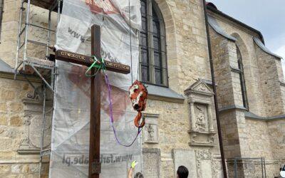 Odnowiony krzyż misyjny